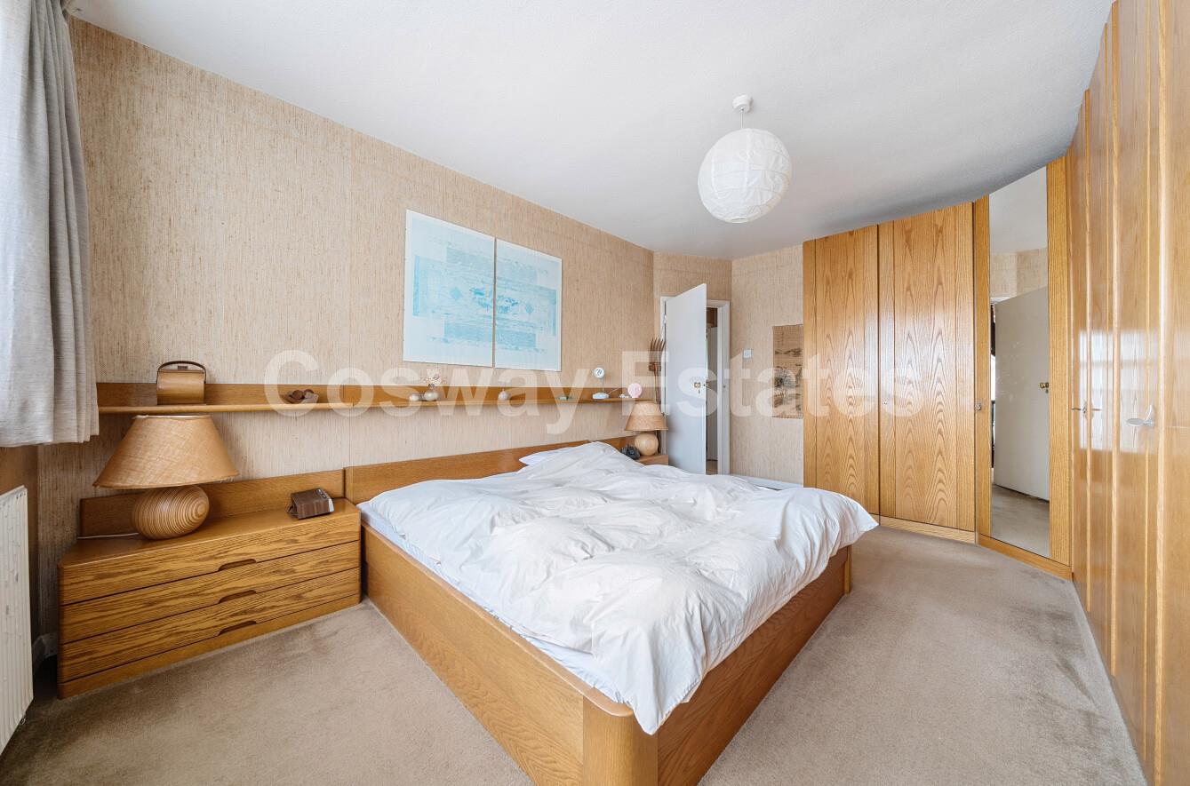 The Reddings, NW7, London